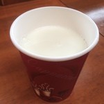 Seisenryou Pan Ando Jamu Koubou - ジャージー牛乳。濃厚なのにさっぱり！アイス食べたあと飲んだらラムレーズンみたいな味わいが…謎