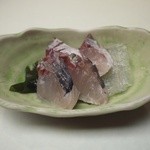 Owari Asahi En - 酢の物：鯵酢〆、生わかめ