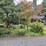 そば玄 藪椿 - お店の外観　駐車場から撮影