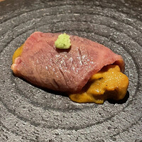 くずし鉄板 あばぐら 神田店 - 北海道産雲丹と宮崎県産和牛