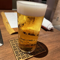 くずし鉄板 あばぐら 神田店 - まずはビールでカンパーイ