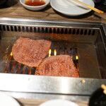 焼肉 ジャンボ - 