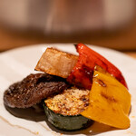 焼鳥 山香 - 2022.10 焼き野菜盛り合わせ（ズッキーニ、椎茸、蓮根、パプリカ）