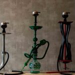 C.STAND - ボトルの水は冷水を入れています。冷水を入れることで煙が冷やされてノド越しがスムーズになり、まろやかになります。