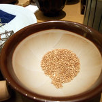 あたり鉢と胡麻