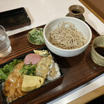 Soba Dokoro Kiku - 2番焼肉弁当700円