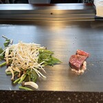 横浜瀬里奈 ステーキドーム - 目の前で焼かれる肉と野菜