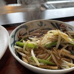 横浜瀬里奈 ステーキドーム - 半分以上食べてしまった焼き野菜