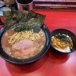 ラーメン 環2家 - 中盛り850円　たまごまぶし150円