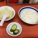 東明飯店 - ライス・スープ・漬物