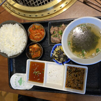 大徳壽 みなとみらい - ワカメスープのランチセット