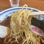 源助 - 醤油ラーメン 麺リフト