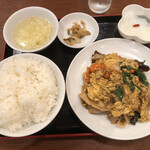 恵園 - 玉子、野菜と豚肉炒め全景