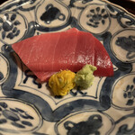 多仁本 - 塩釜の鮪！光の三原色みたい！あれっ三原色ってこれでいいんだっけ？どうだっけ？どうでもいいね