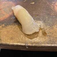 鮨 難波 - 昆布締めひらめ