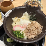 五代目 花山うどん - 鬼御膳（冷たい鬼釜と小天丼のセット）1,490円