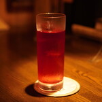 お隣にいた可愛い子ちゃんのカクテルを撮らせてもらいました