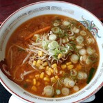 白糸の滝ドライブイン - こちらもお連れ様が食べた特製味噌ラーメン(900円也)