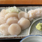 正立食堂 - ホタテ刺身定食　肉厚な貝柱＆コリコリ貝ひも!!