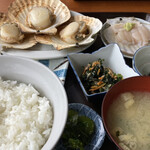 正立食堂 - ホタテ焼き定食