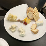 バー＆ラウンジ ディベルティード - 