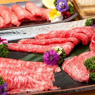 [Buy a whole cow] Enjoy various parts of A5 rank Yonezawa beef to your heart's content