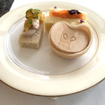 ピーク・ラウンジ - 