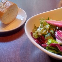 RISTORANTE Orobianco - サラダ＆バゲット