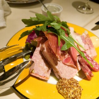 銀座ルヴァン エ ラ ヴィアンド_1