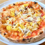 いんば学舎 オソロク倶楽部 - ジャガイモとアンチョビのピザ