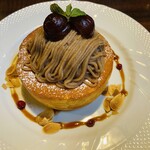 星乃珈琲店 - 栗のスフレパンケーキ