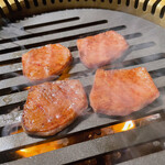 焼肉ステーキ あつし - 