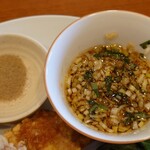 中国料理 龍薫 - 油淋ソースと胡椒
