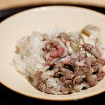 膳処末富 - 松茸の素材の味や食感を崩さず、さらに薪の香りを相乗させる至極のご飯もの！
      もう、めちゃくちゃ旨い！