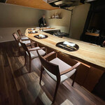 膳処末富 - 内観