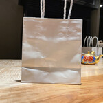 膳処末富 - おみやは先ほどの炊き込みご飯で作ったおにぎり