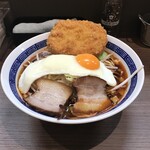 北斗辛麺 JAGI - コロッケ羅漢撃＋目玉焼き