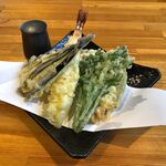 蕎麦処 吉盛 - 天ぷらは抹茶塩で