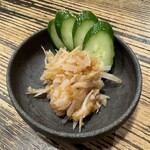 蕎麦人 秋 - サメ軟骨梅肉和え(¥500)
