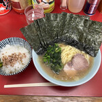 末広家 - ラーメン(並)、海苔増し、ライス 計1,000円 R4.10.15