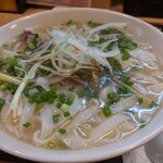 ふえ屋 - スープたっぷりの牛肉フォー