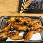 大衆居酒屋 とりいちず - チキンボーン　ウワッ(>_>)この味は