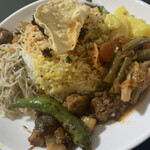 ファミリーケータリン - 