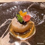 プチレストラン ブーケ・ド・フランス - キャビアとフィンガーライムで味わう眞子鰈のタルタル