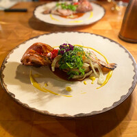 ザ タヴァン グリル＆ラウンジ - 