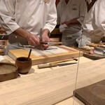 鮨 銀座 おのでら - サンマです(〃ω〃)