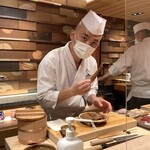 鮨 銀座 おのでら - エビ串入れ