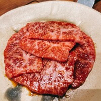 焼肉 牛者 - カルビ