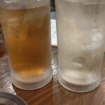 酒・飯・笑顔の店 えんぱ - ひげ茶ハイとハイボール（香燻）
