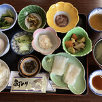 旅荘 みなと - 朝食　基本10品